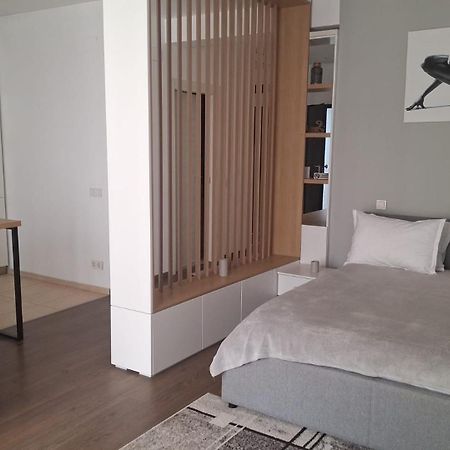 Gio Home C13 บูคาเรสต์ ภายนอก รูปภาพ